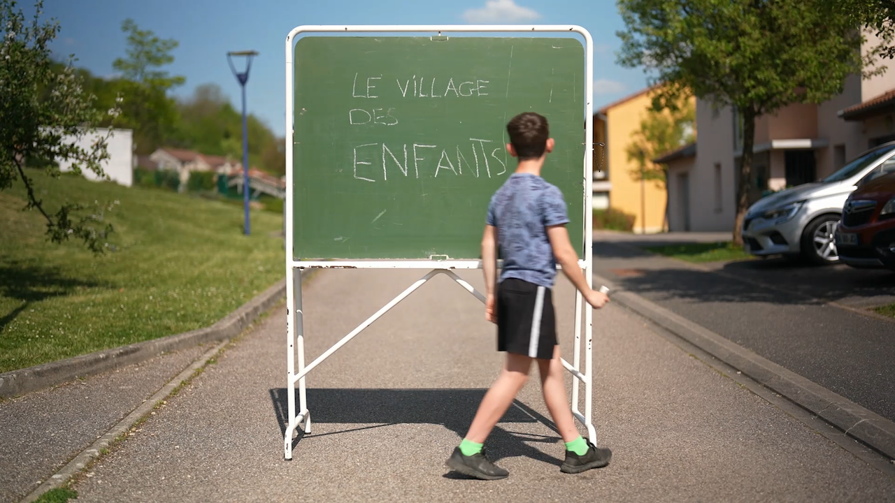 Le village des enfants