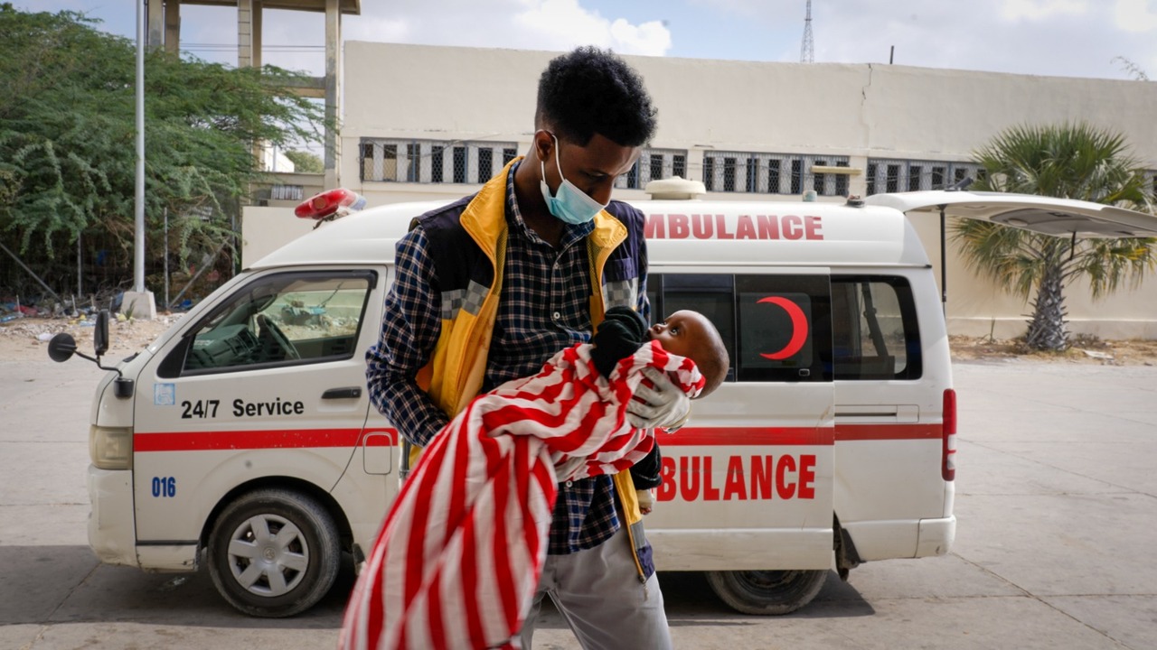 Somalie : les ambulanciers de Mogadiscio